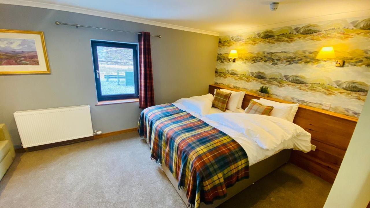 Aultguish Inn Garve Kültér fotó