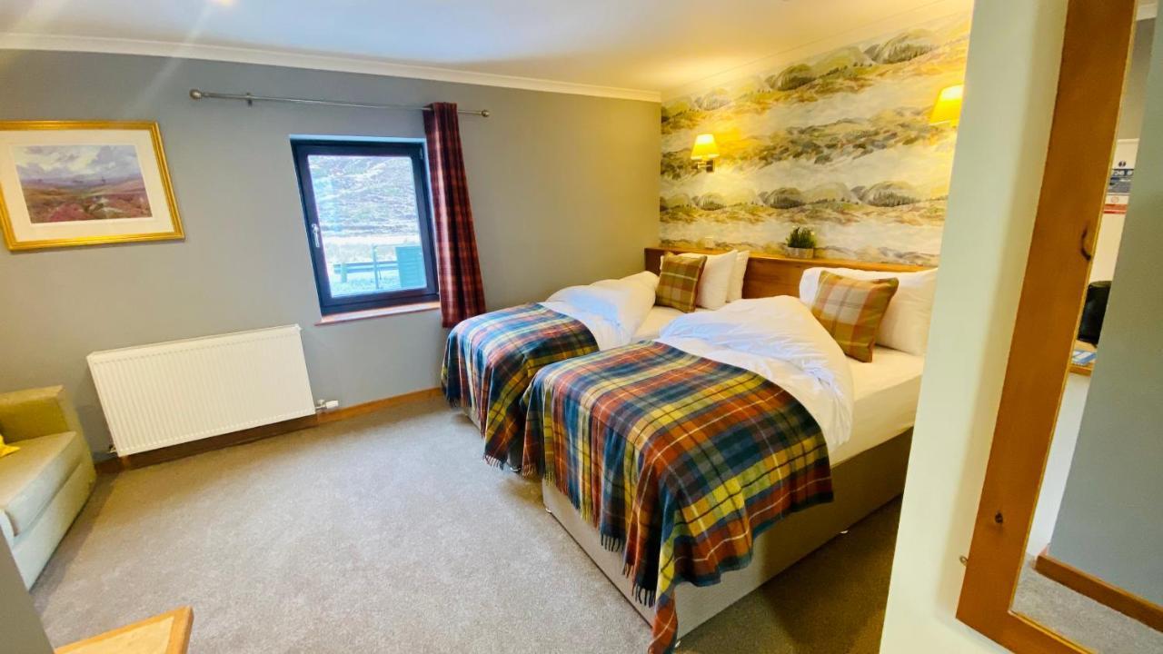 Aultguish Inn Garve Kültér fotó