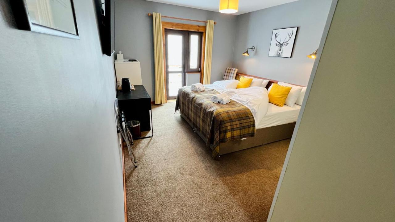 Aultguish Inn Garve Kültér fotó