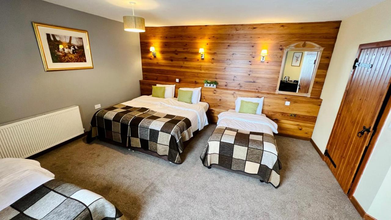 Aultguish Inn Garve Kültér fotó