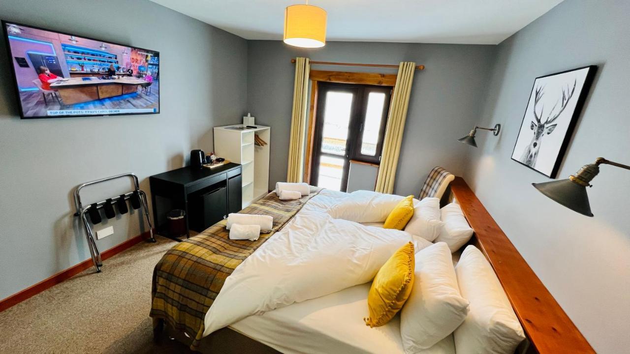 Aultguish Inn Garve Kültér fotó