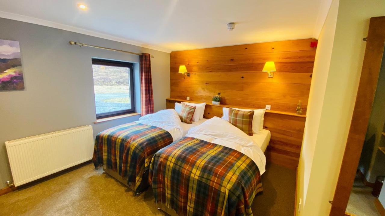 Aultguish Inn Garve Kültér fotó