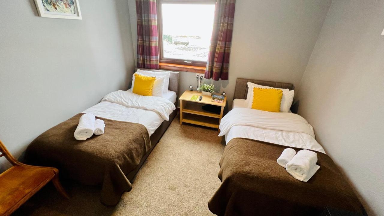 Aultguish Inn Garve Kültér fotó
