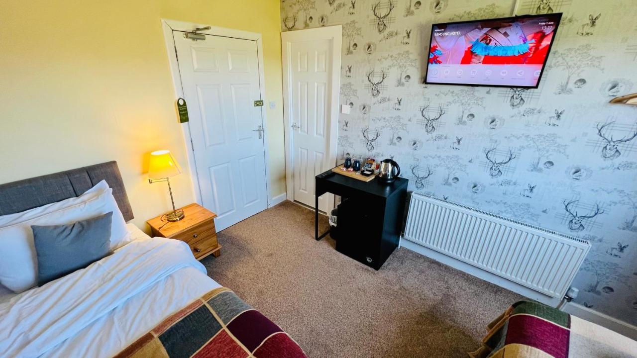 Aultguish Inn Garve Kültér fotó