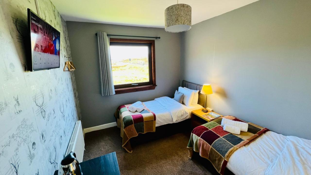Aultguish Inn Garve Kültér fotó